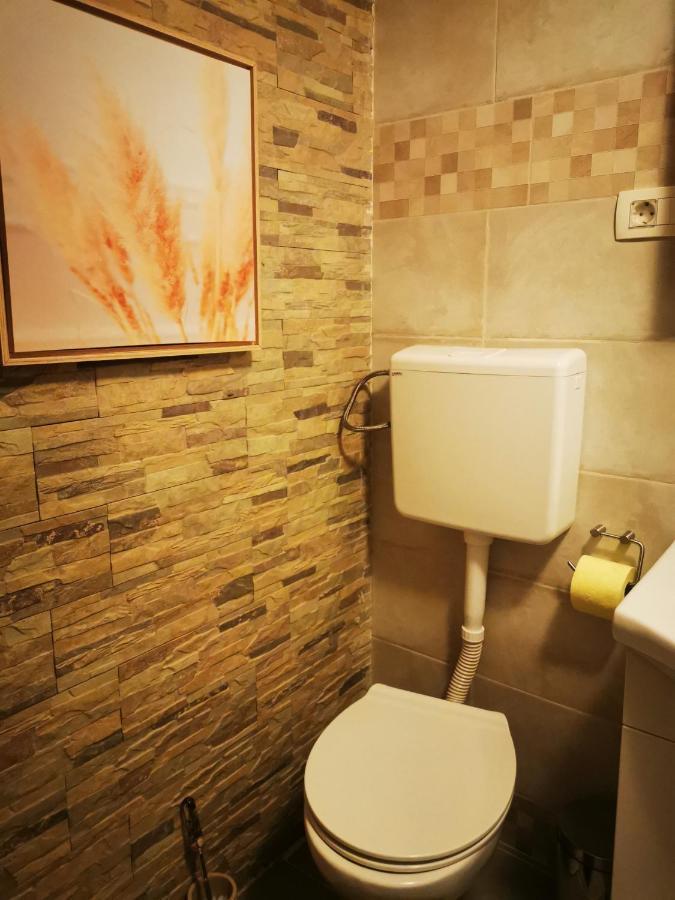 Attica Apartment プーラ エクステリア 写真